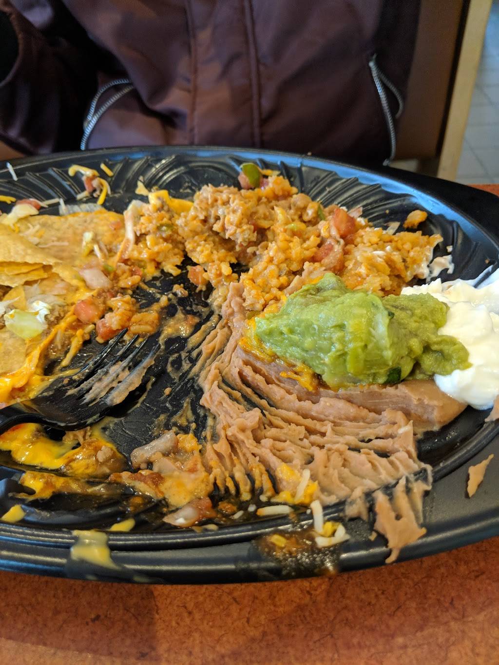 Taco Bueno | restaurant | 945 W Memorial Rd, Oklahoma City, OK 73114, USA | 4057511997 OR +1 405-751-1997