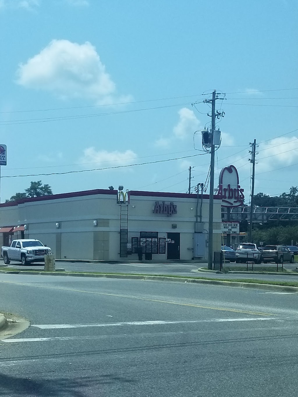Arbys | meal takeaway | 8096 N Davis Hwy, Pensacola, FL 32514, USA | 8504783637 OR +1 850-478-3637