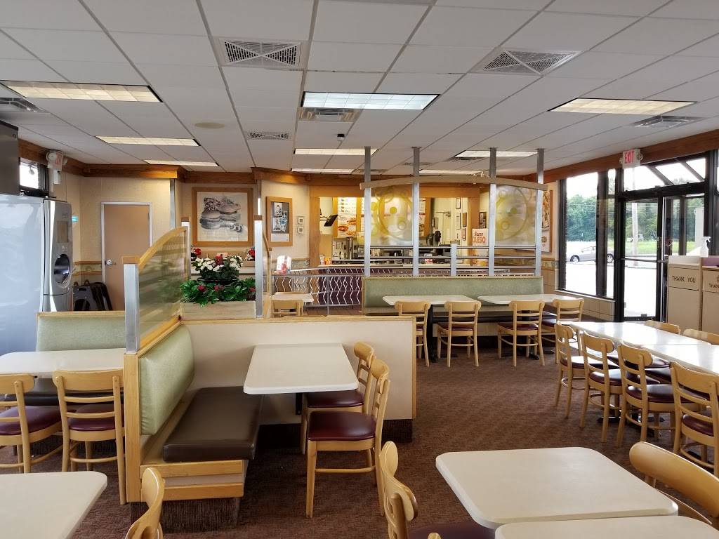 Wendys | restaurant | 2937 Fort Campbell Blvd, Hopkinsville, KY 42240, USA | 2708860084 OR +1 270-886-0084