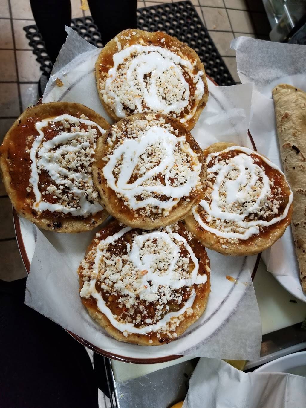 Restaurant y Taqueria Guerrero | restaurant | 1922 W 47th St, Chicago, IL 60609, USA | 7739927416 OR +1 773-992-7416