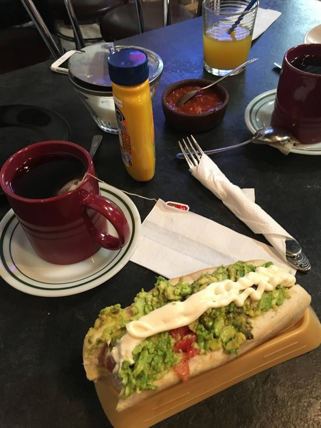 La Rosa Chilena | restaurant | 788 Wilson Ave #760, North York, ON M3K 1E4, Canada | 4163986393 OR +1 416-398-6393