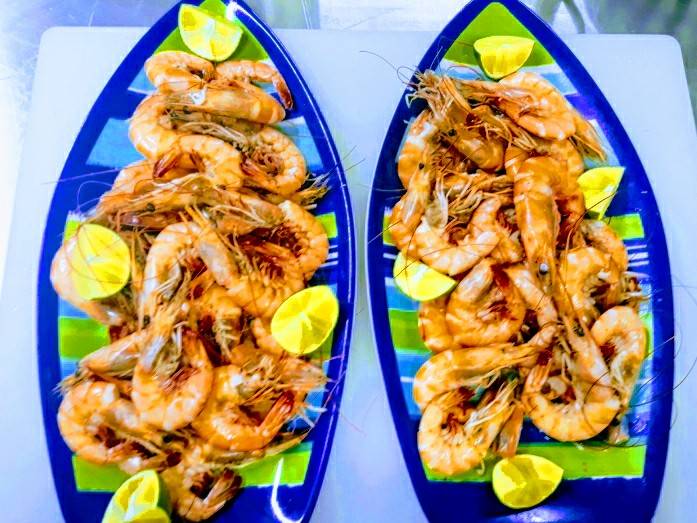 La Chismosa Mariscos | restaurant | 1401 Eraste Landry Rd, Lafayette, LA 70506, USA | 3374438024 OR +1 337-443-8024