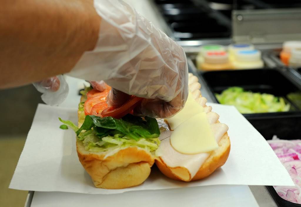 Subway Restaurants | restaurant | 10209 Grand Central Ave #106, Owings Mills, MD 21117, USA | 4103563131 OR +1 410-356-3131