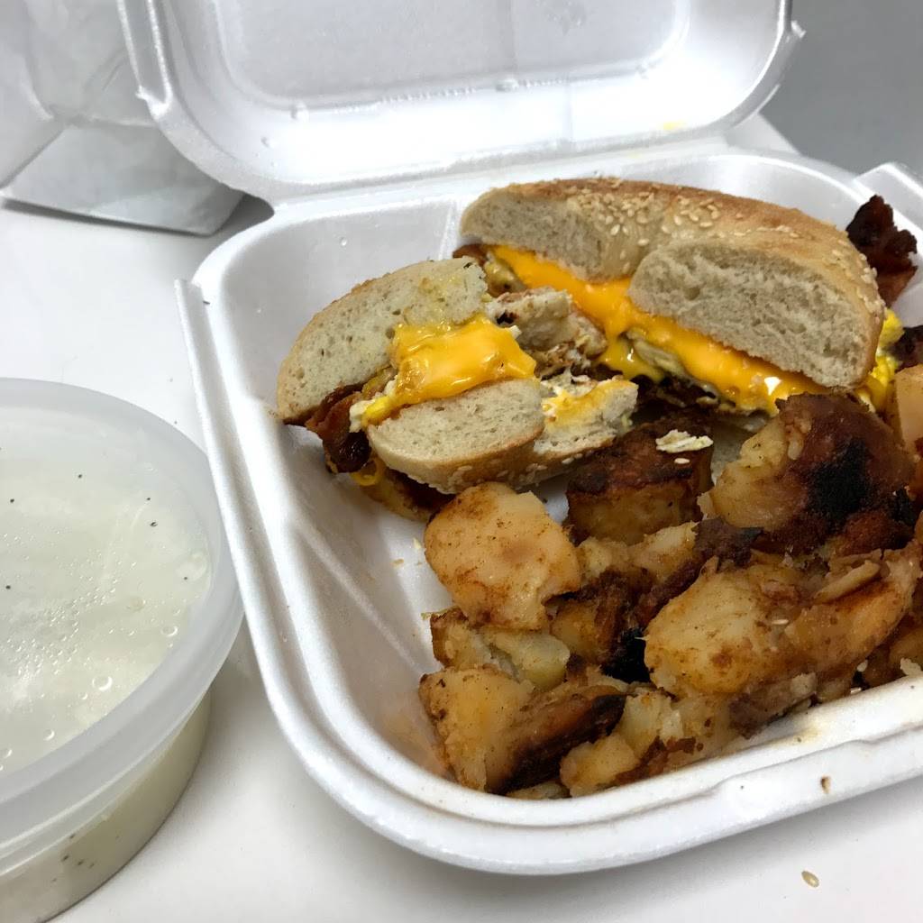 Mos Bagels & Deli | cafe | 2780 NE 187th St #2919, Miami, FL 33180, USA | 3059368555 OR +1 305-936-8555