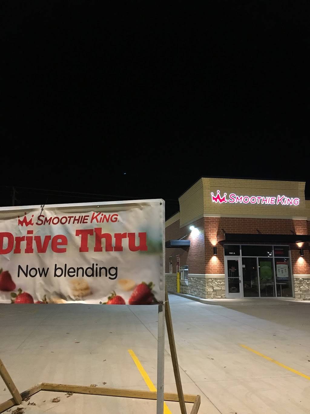 Smoothie King | restaurant | 1501 Troy Rd Suite A, Edwardsville, IL 62025, USA | 6186925552 OR +1 618-692-5552