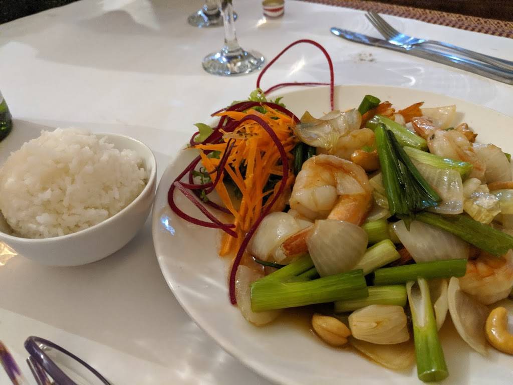 Phayathai | restaurant | 744 Boulevard Curé-Labelle, Blainville, QC J7C 2K3, Canada | 4508188817 OR +1 450-818-8817