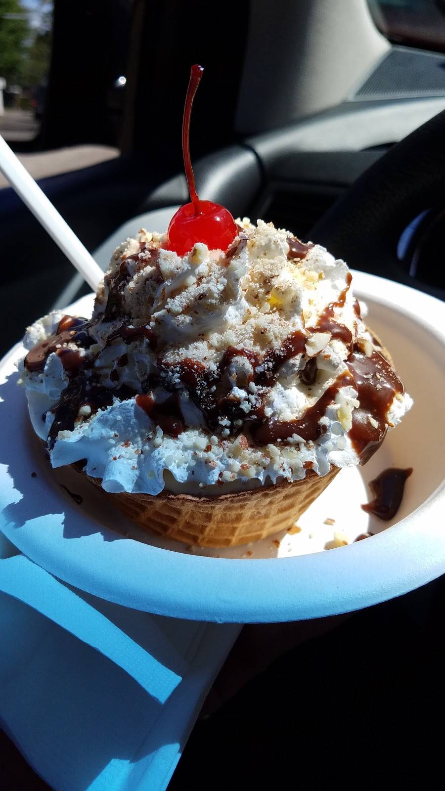 Thumbs Up Burgers & Deli | restaurant | 8465 Old Redwood Hwy #300, Windsor, CA 95492, USA | 7078377443 OR +1 707-837-7443