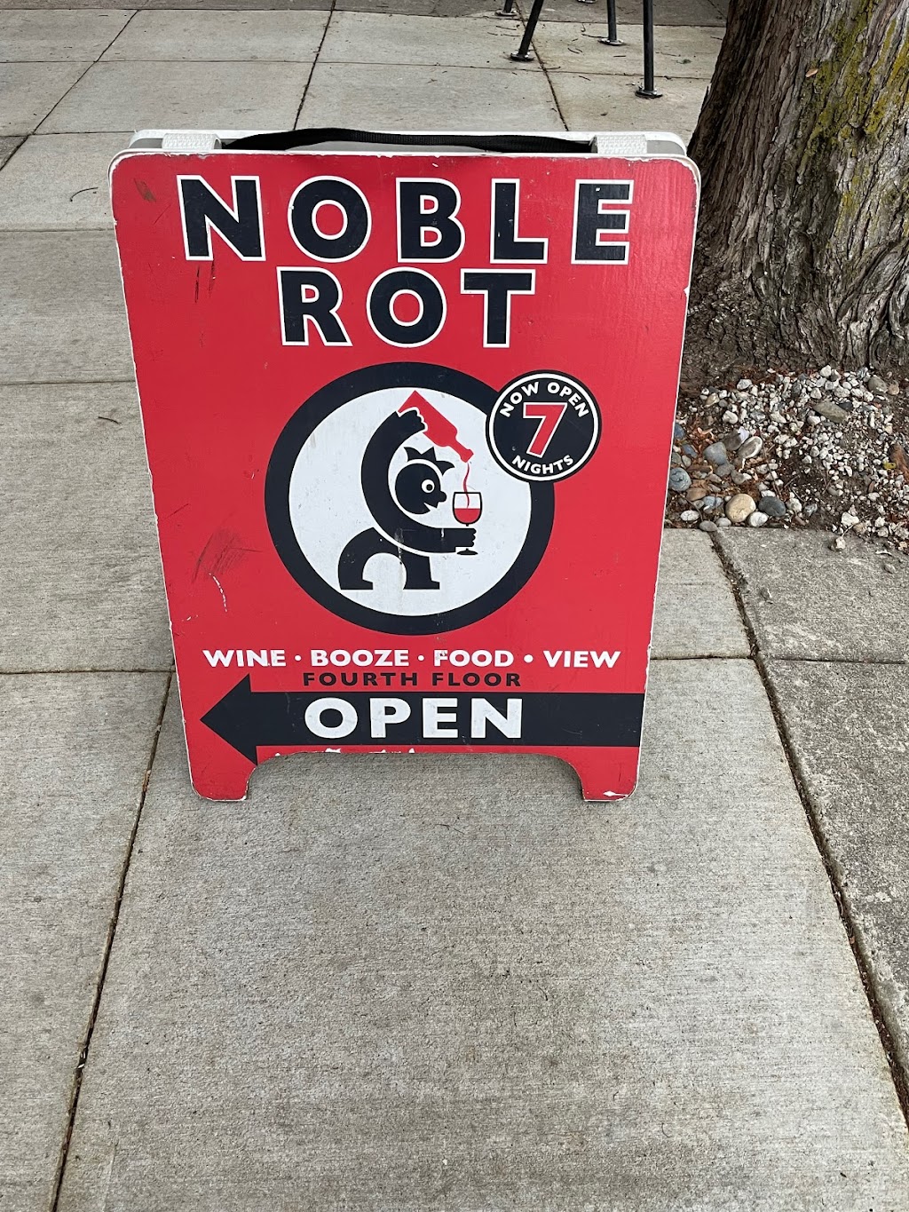 Noble Rot | restaurant | 1111 East Burnside Street, Fourth Floor, Portland, OR 97214, USA | 5032331999 OR +1 503-233-1999