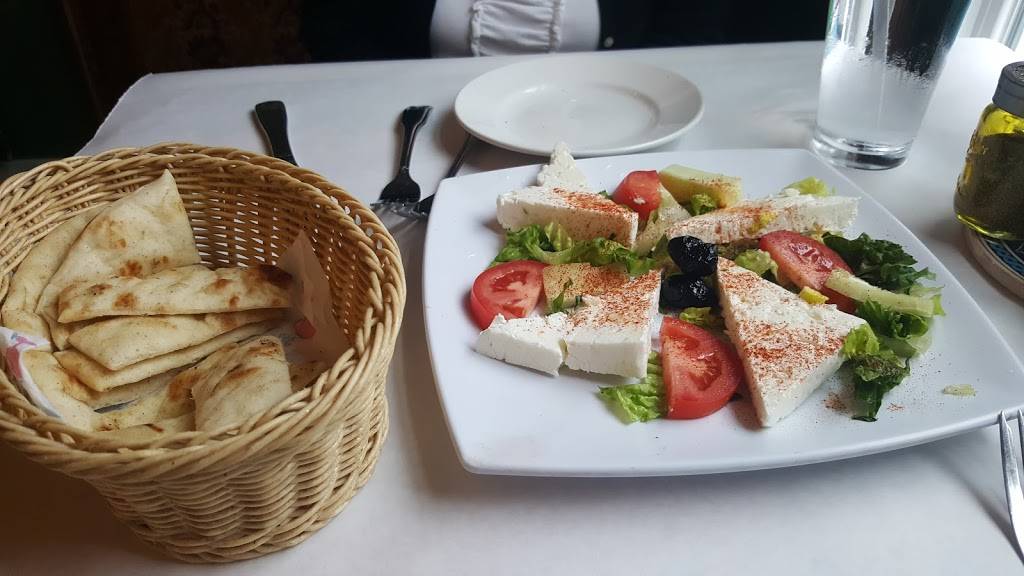 Bosphorus Istanbul Cafe | restaurant | 935 S East St, Indianapolis, IN 46225, USA | 3179741770 OR +1 317-974-1770