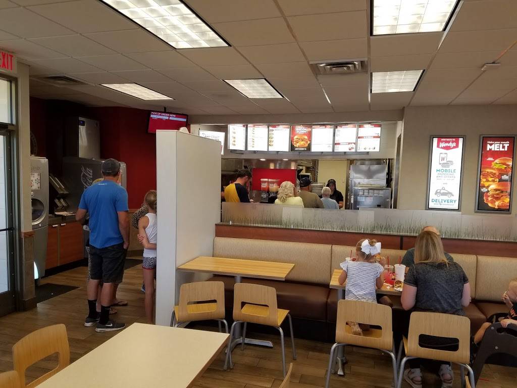 Wendys | restaurant | 1903 N 2000 W, Clinton, UT 84015, USA | 8015259900 OR +1 801-525-9900