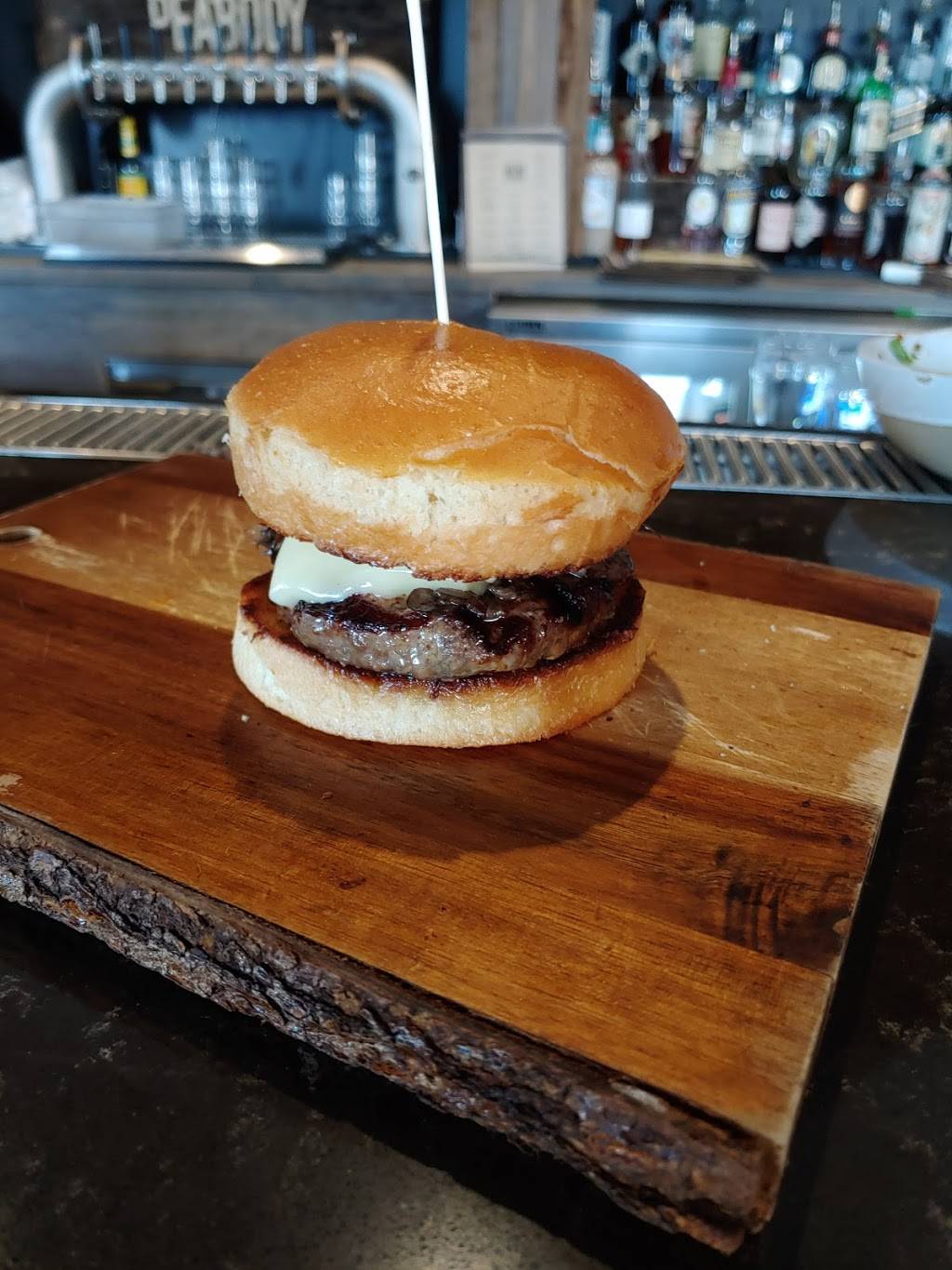 4th & Peabody: A Nashville Tavern | restaurant | 415 4th Ave S, Nashville, TN 37201, USA | 6152650352 OR +1 615-265-0352