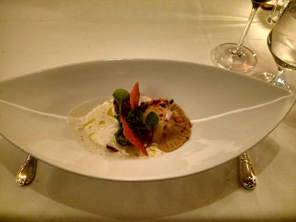 Elizabeths Gone Raw | restaurant | 1341 L St NW, Washington, DC 20005, USA | 2023478349 OR +1 202-347-8349