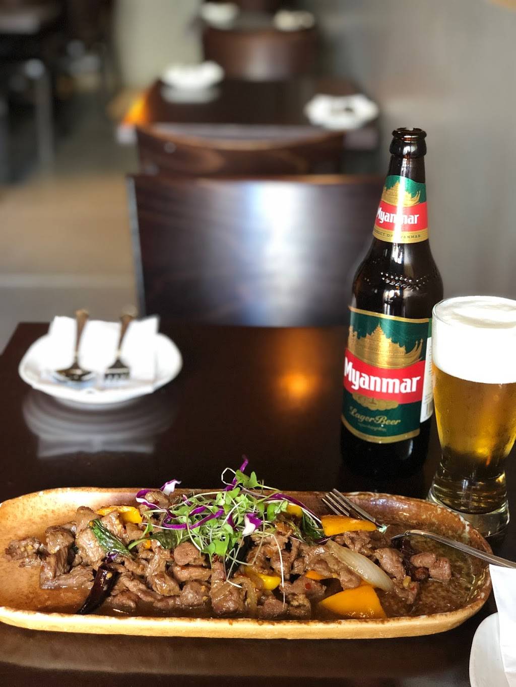 Karaweik Burmese Cuisine | restaurant | 3317 Steiner St, San Francisco, CA 94123, USA | 4159221892 OR +1 415-922-1892