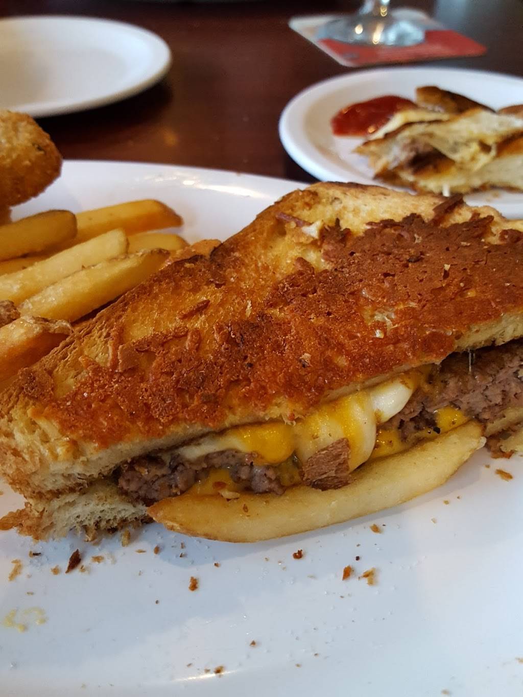 Beef O Bradys | restaurant | 1597 Cavalry Dr, Union, KY 41091, USA | 8593849464 OR +1 859-384-9464