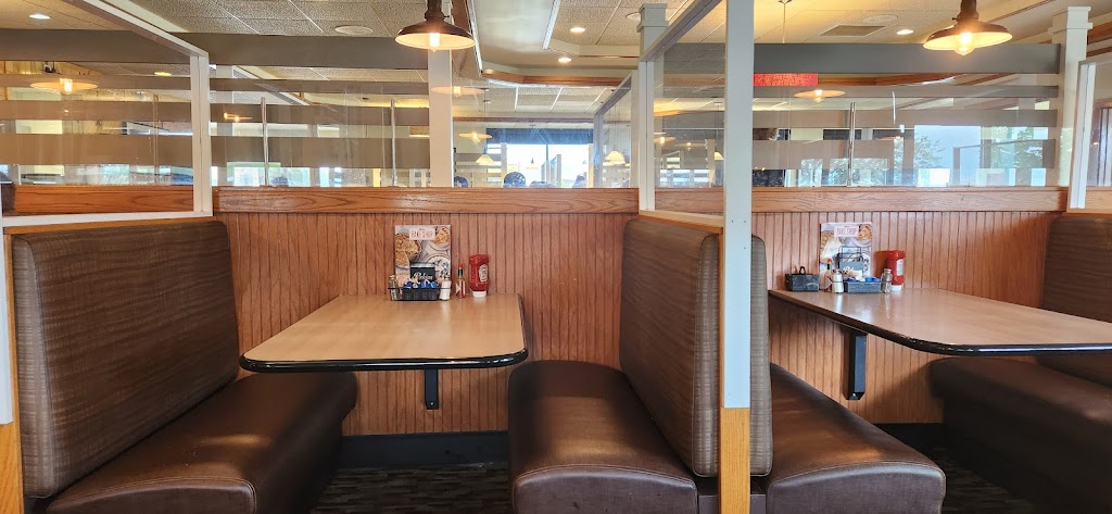 Perkins Restaurant & Bakery | restaurant | 2301 E Colorado Blvd, Spearfish, SD 57783, USA | 6056428535 OR +1 605-642-8535