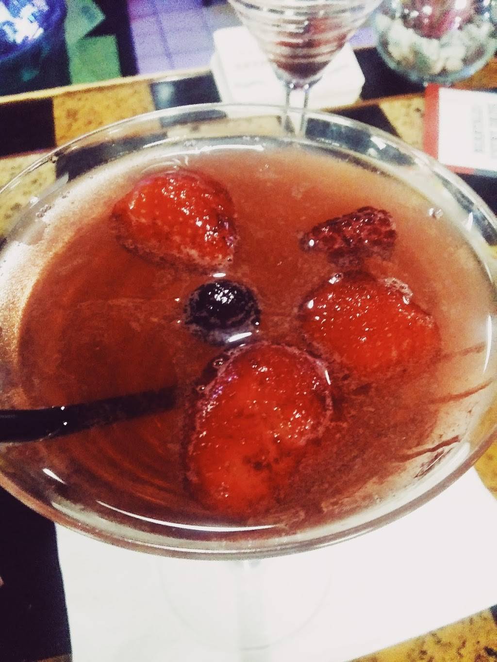 Pop a Beer Bar & Grill | restaurant | 4907 S 50th St, Tampa, FL 33619, USA | 8136772273 OR +1 813-677-2273