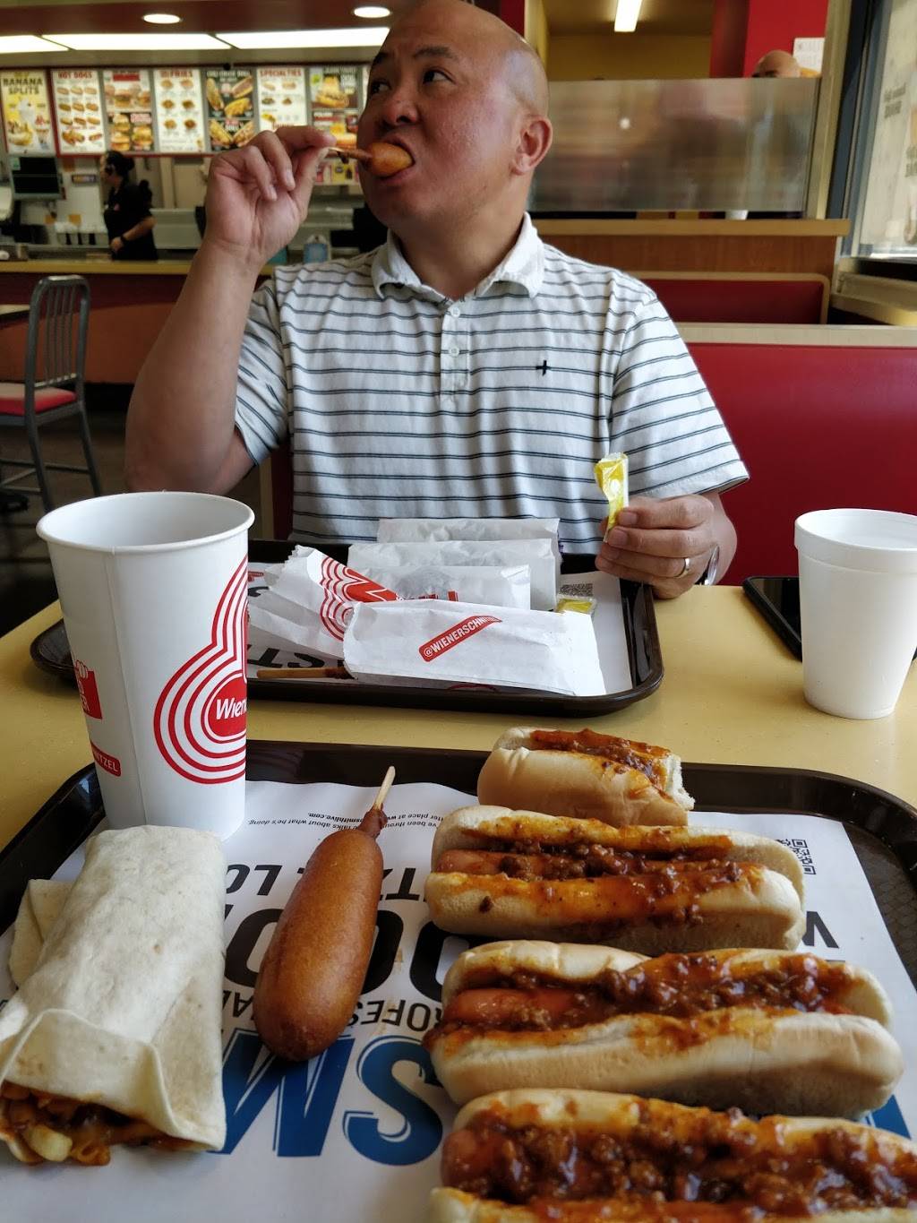 Wienerschnitzel | restaurant | 1401 W MacArthur Blvd, Santa Ana, CA 92704, USA | 7147548181 OR +1 714-754-8181