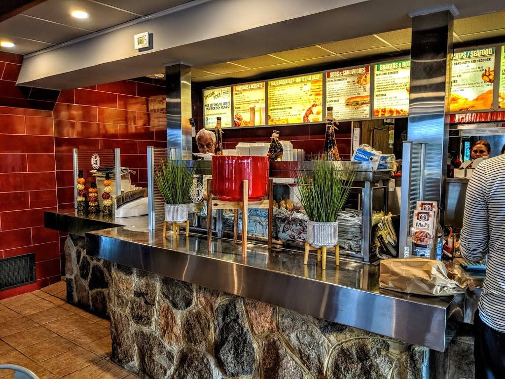 M&Js Family Restaurant | restaurant | 401 Garrison Rd, Fort Erie, ON L2A 1N2, Canada | 9058713143 OR +1 905-871-3143