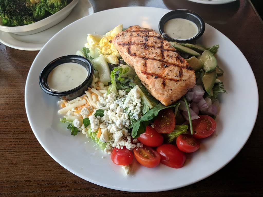 TGI Fridays | restaurant | 7814 Reynolds Rd, Mentor, OH 44060, USA | 4409532400 OR +1 440-953-2400