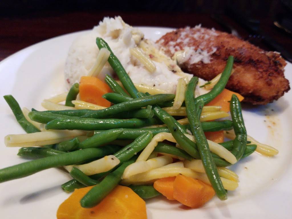 Houlihans | restaurant | 55 US-1, New Brunswick, NJ 08901, USA | 7324480500 OR +1 732-448-0500