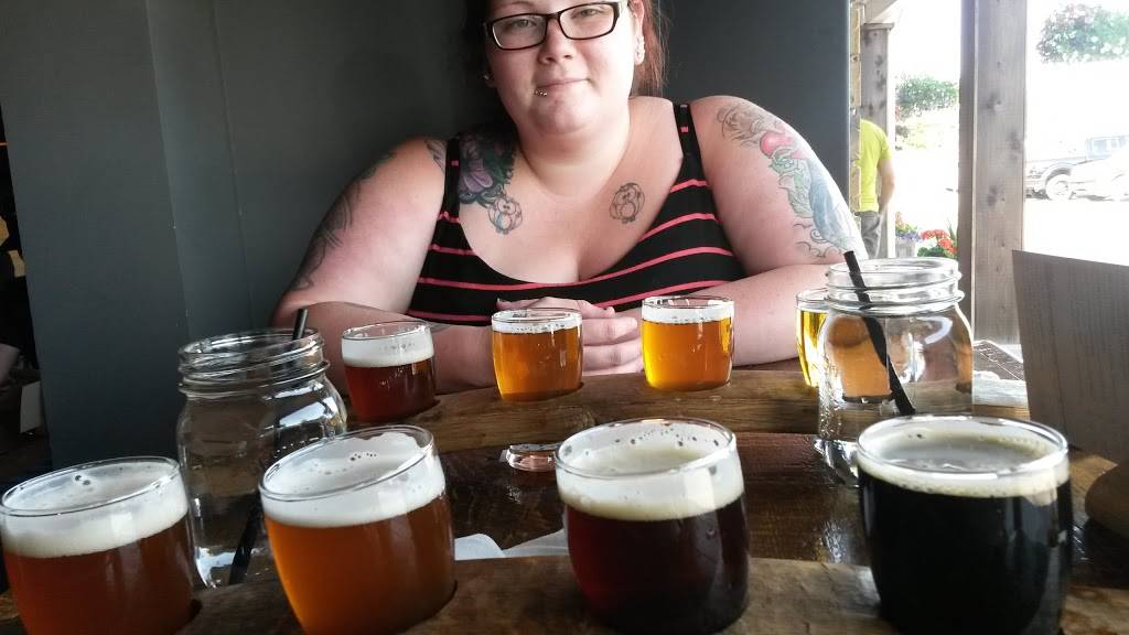 Northwinds Brewhouse & Kitchen | restaurant | 499 First St, Collingwood, ON L9Y 1B9, Canada | 7052936666 OR +1 705-293-6666