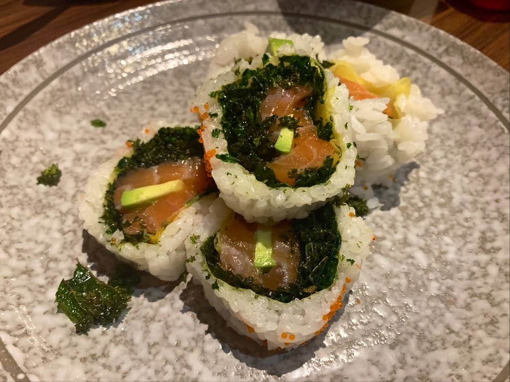 Hot Zushi | restaurant | 531 Haight St, San Francisco, CA 94117, USA | 4158638638 OR +1 415-863-8638