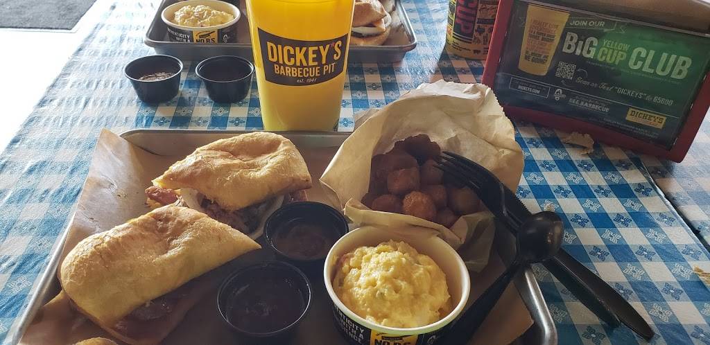 Dickeys Barbecue Pit | restaurant | 27949 Greenspot Rd, Highland, CA 92346, USA | 9098622000 OR +1 909-862-2000