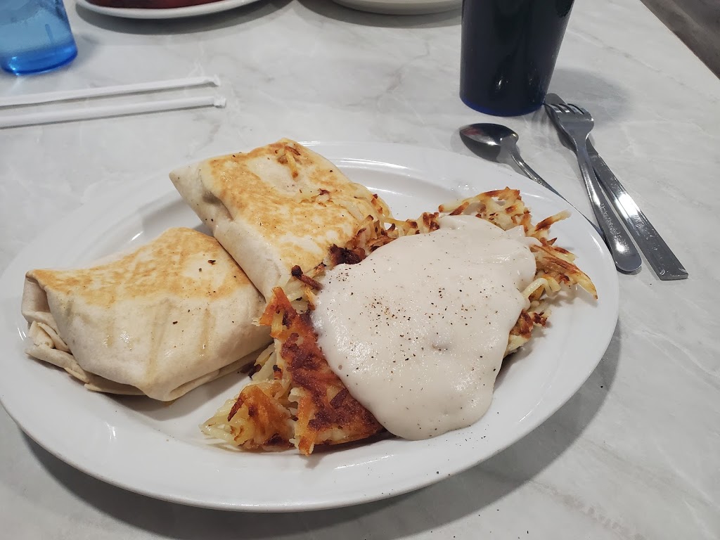 The Hornets Nest | restaurant | 501 W Cleveland St, Heyworth, IL 61745, USA | 3094733600 OR +1 309-473-3600