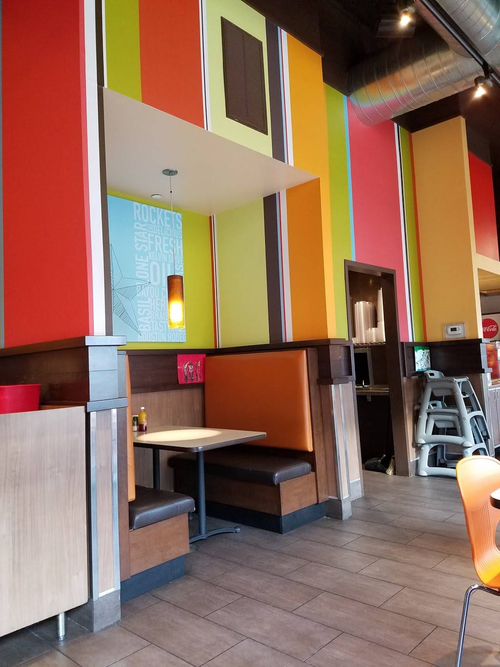 Zoës Kitchen | restaurant | 5215 Kelvin Dr, Houston, TX 77005, USA | 7135282464 OR +1 713-528-2464