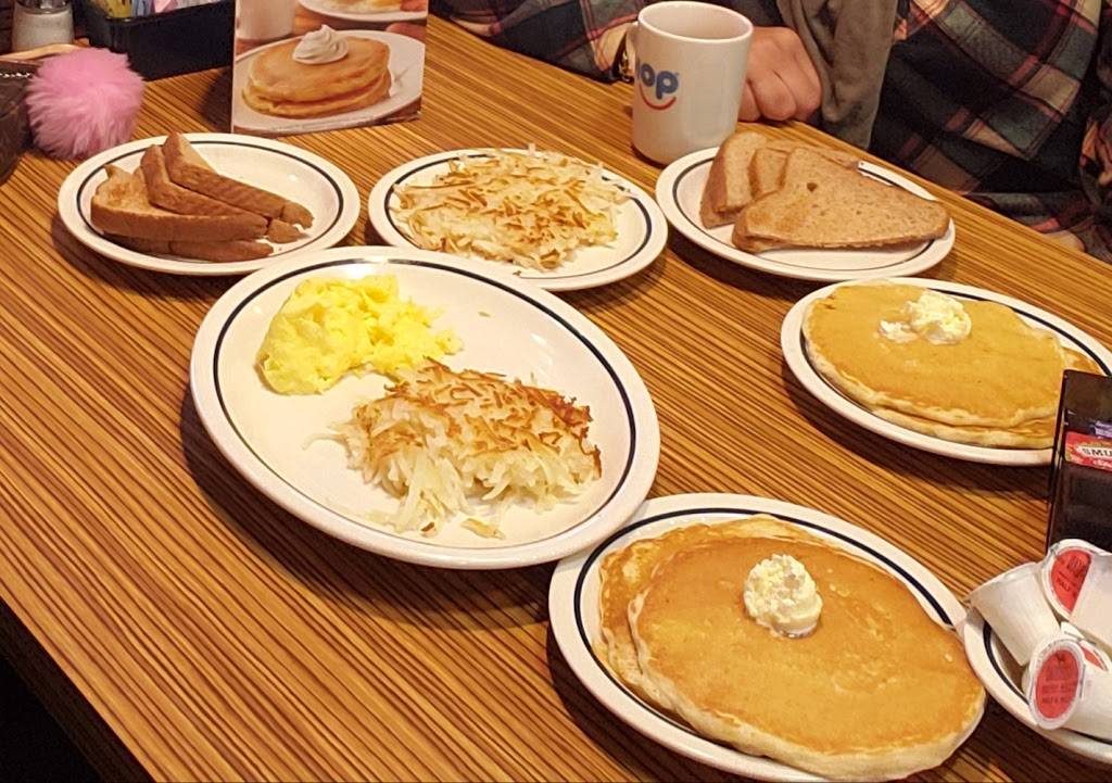 IHOP | restaurant | 588 S Alafaya Trail Ste 60, Alafaya, FL 32828, USA | 4074549931 OR +1 407-454-9931