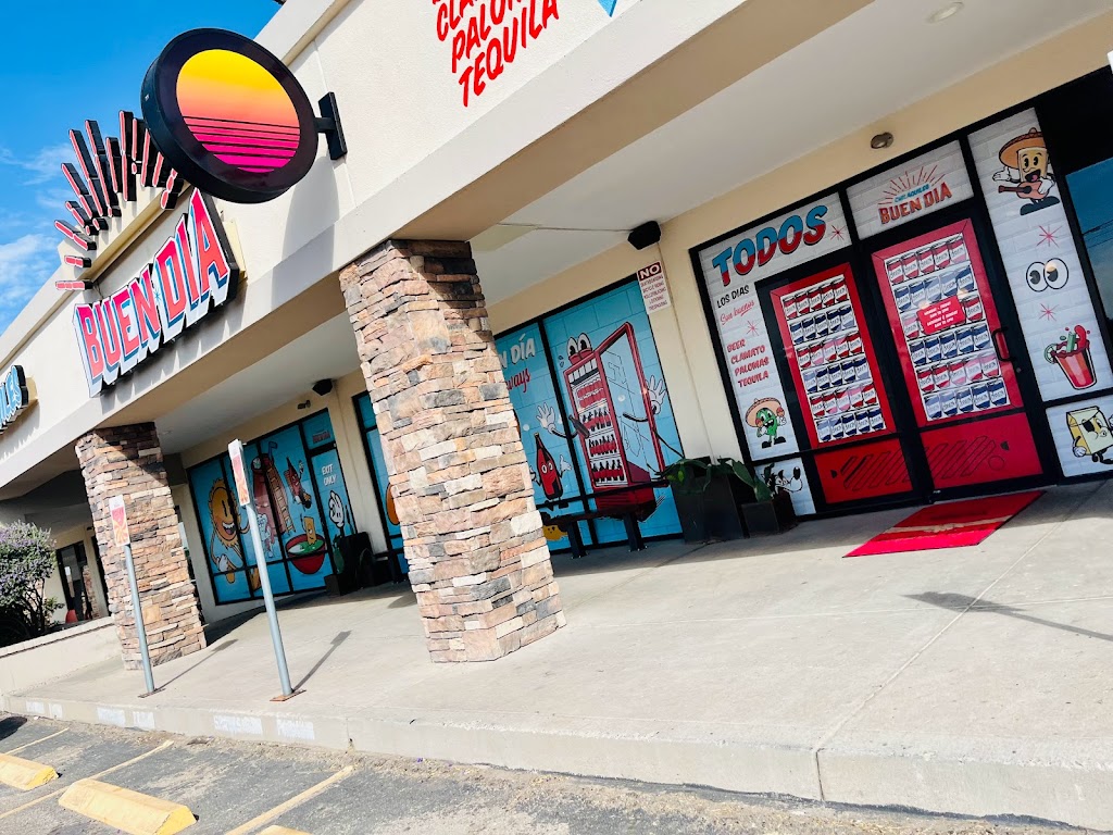 Chilaquiles Buen Dia | restaurant | 7500 N Mesa St Ste 105, El Paso, TX 79912, USA | 9153078721 OR +1 915-307-8721