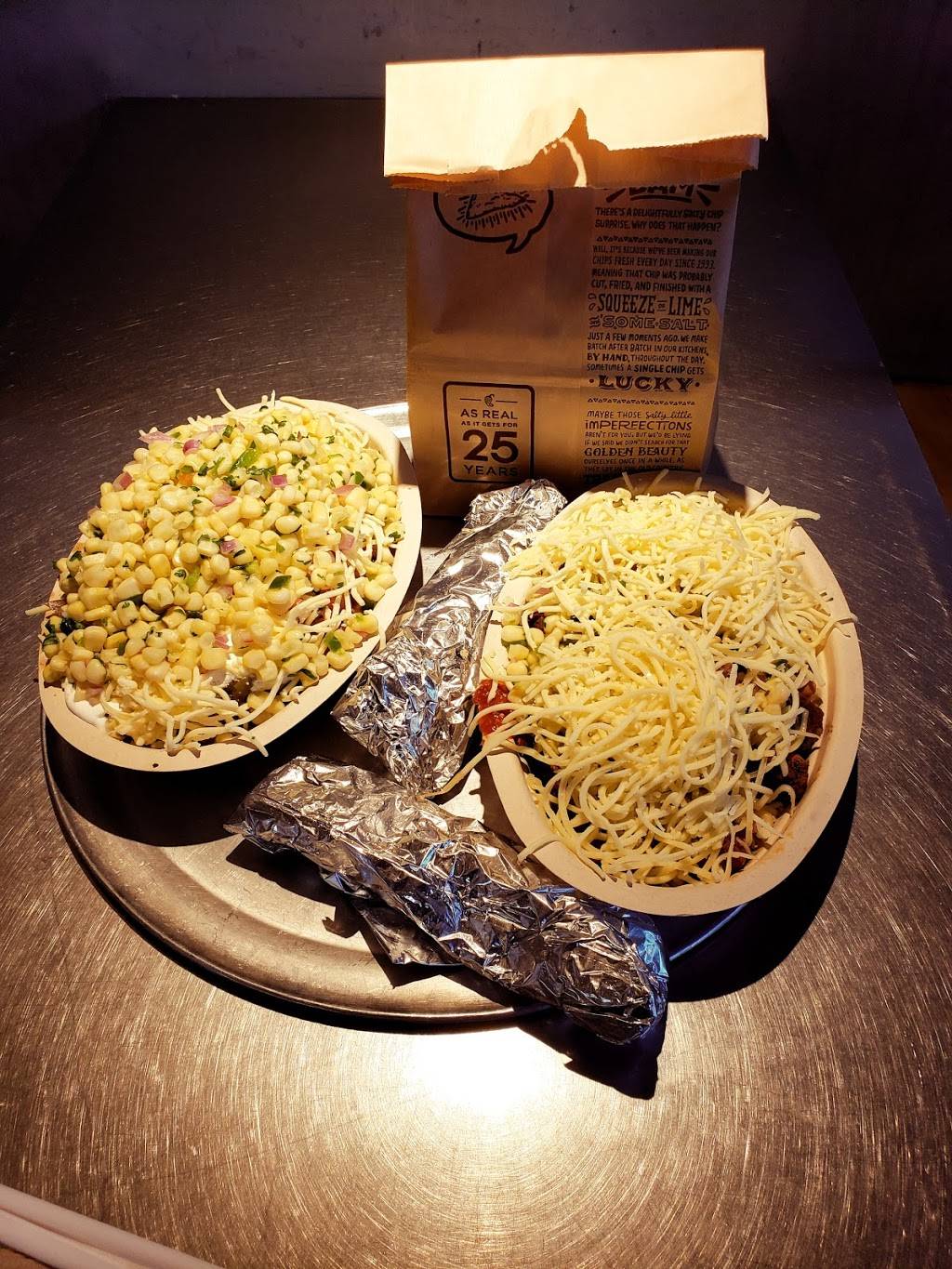 Chipotle Mexican Grill | restaurant | 1092 N Mountain Ave, Upland, CA 91786, USA | 9095790999 OR +1 909-579-0999