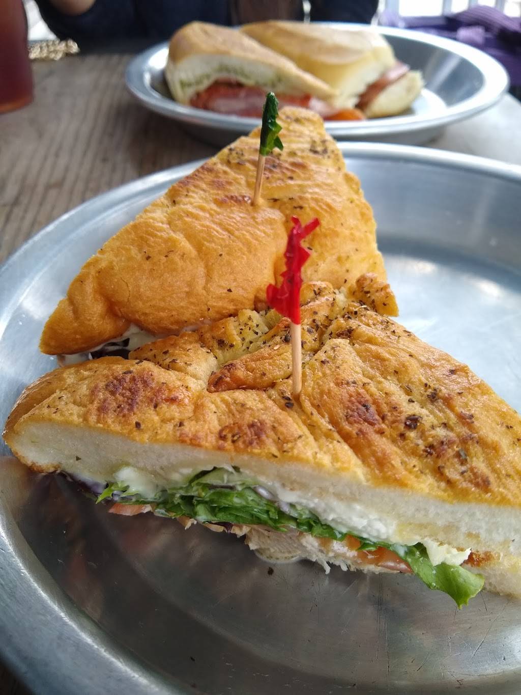 Brown Dog Deli | restaurant | 225 Calhoun St, Charleston, SC 29401, USA | 8437230506 OR +1 843-723-0506