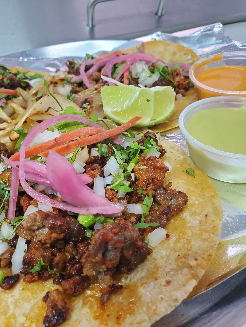 Lucas street tacos | restaurant | 1859 Perry St, Pontiac, MI 48340, USA | 2486941479 OR +1 248-694-1479