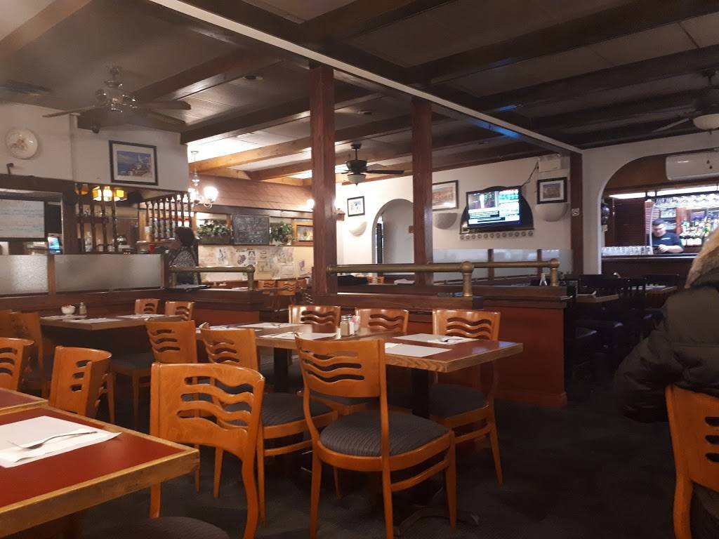 Hunters Family Restaurant | restaurant | 2574 Birchmount Rd, Scarborough, ON M1T 2M5, Canada | 4162916340 OR +1 416-291-6340