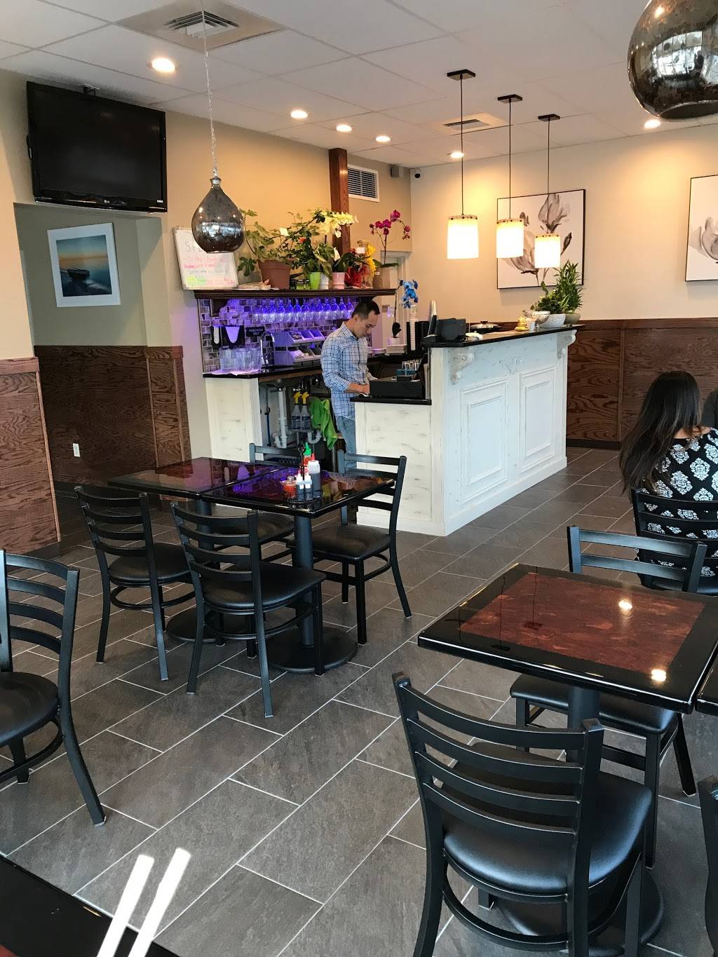 PhoLy | restaurant | 352 Hartford Turnpike, Vernon, CT 06066, USA | 8604540869 OR +1 860-454-0869