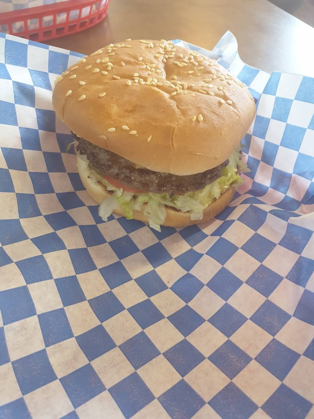 Highway 12 Drive-Inn | restaurant | 10220 US-12, Rochester, WA 98579, USA | 3602737549 OR +1 360-273-7549