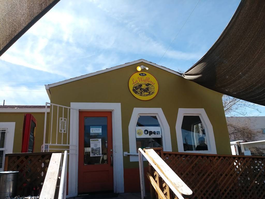 Tia Bs La Waffleria | cafe | 3710 Campus Blvd NE, Albuquerque, NM 87106, USA | 5054922007 OR +1 505-492-2007