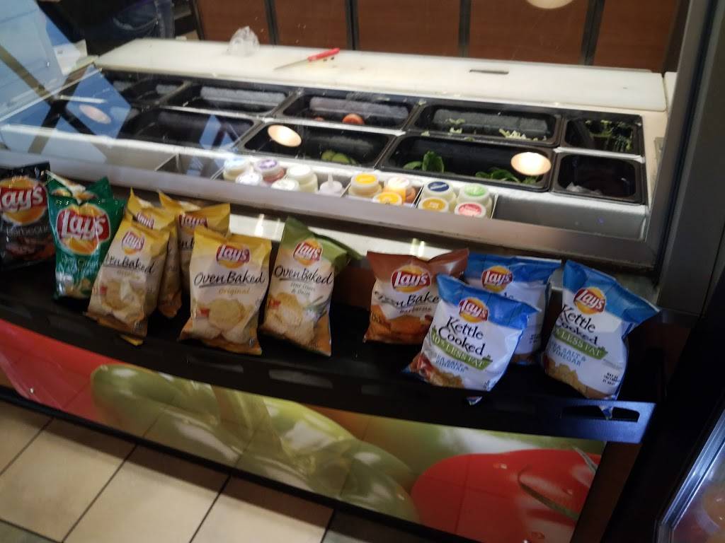 Subway | restaurant | 7105 W Hefner Rd, Oklahoma City, OK 73162, USA | 4056035076 OR +1 405-603-5076