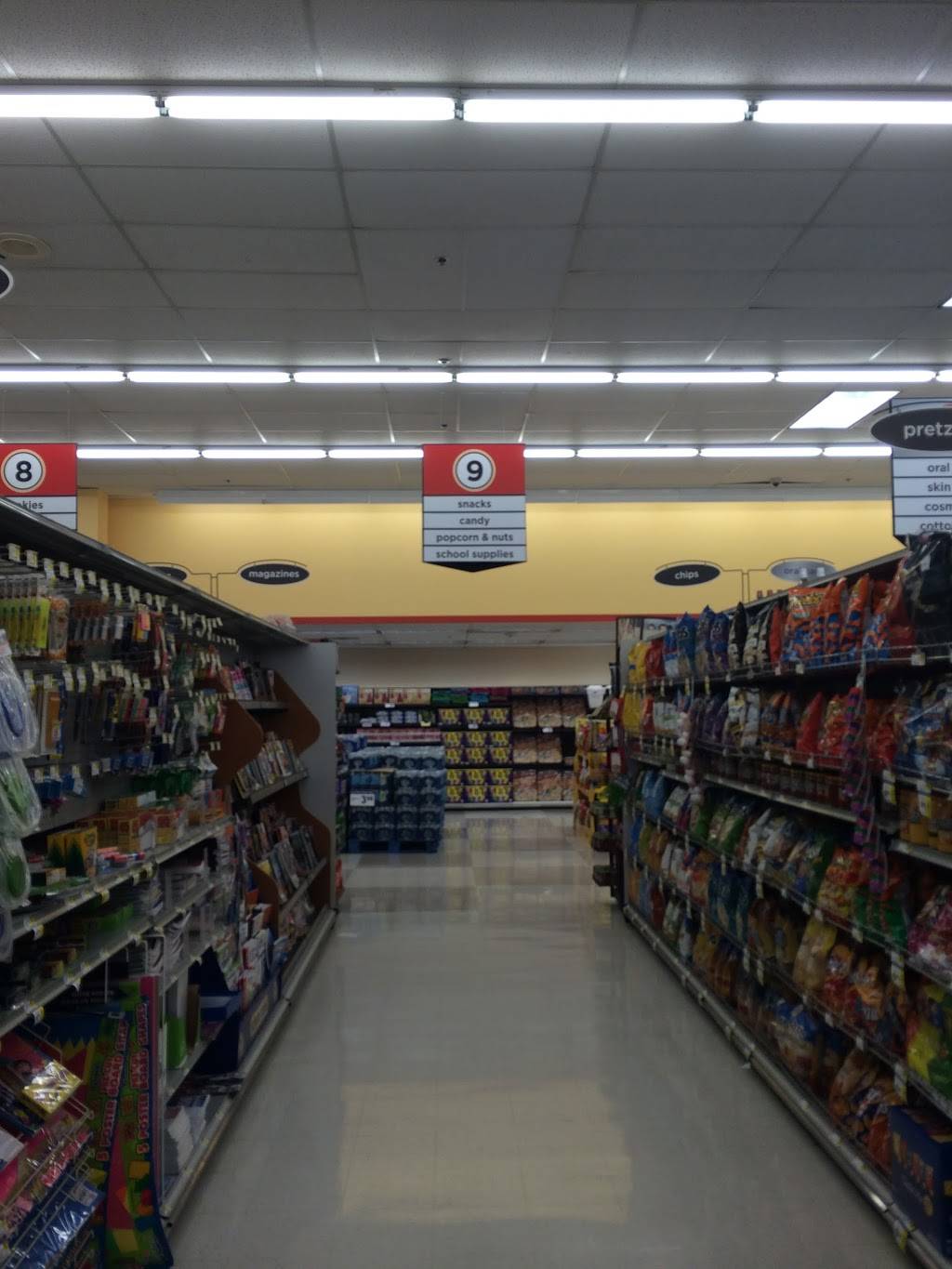 Takoma Park Shopping Center | shopping mall | 6875 New Hampshire Ave, Chillum, MD 20912, USA | 7034424300 OR +1 703-442-4300