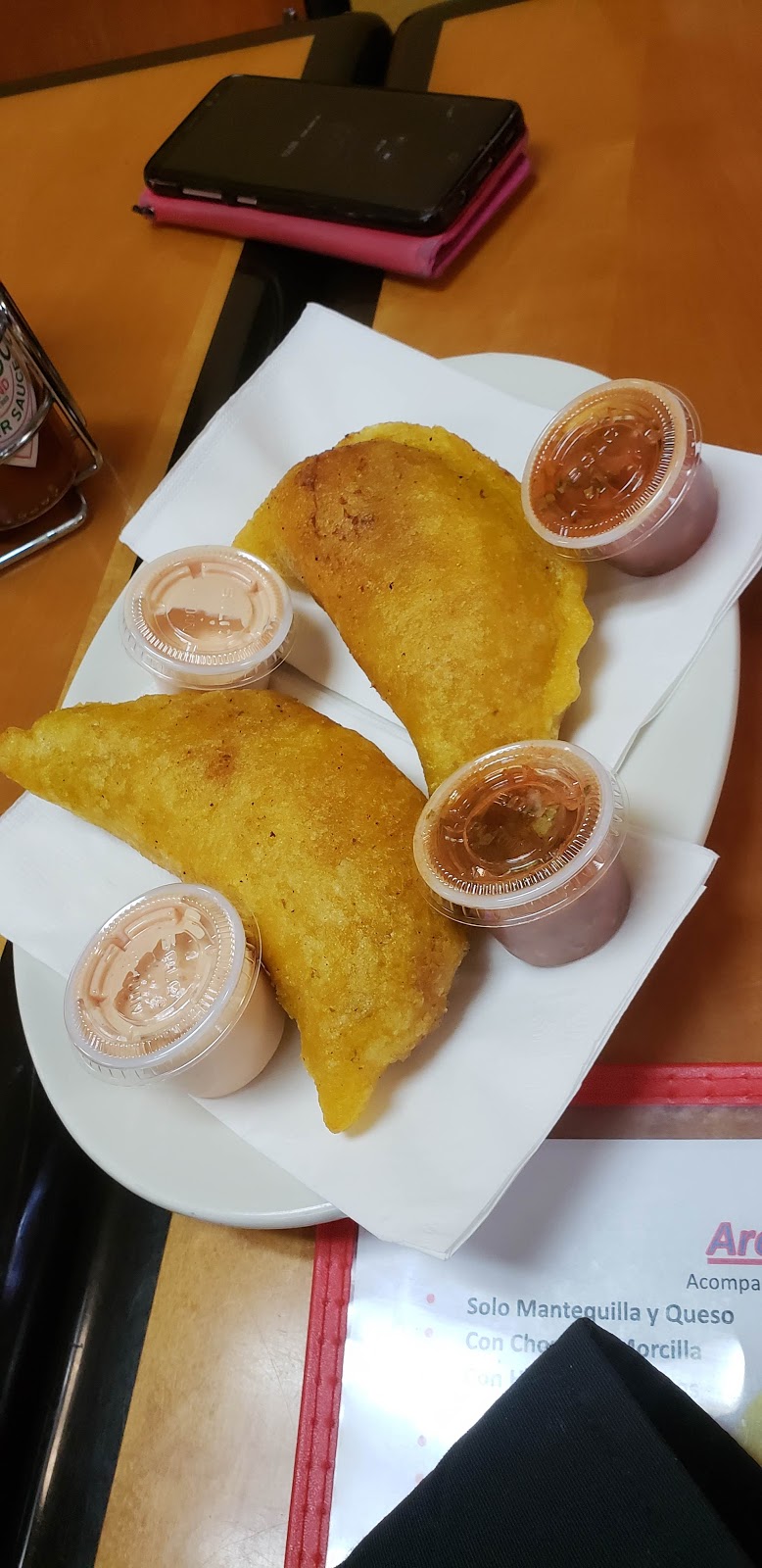 Punto Rojo | restaurant | 16 Bennington St, Boston, MA 02128, USA | 6175697770 OR +1 617-569-7770