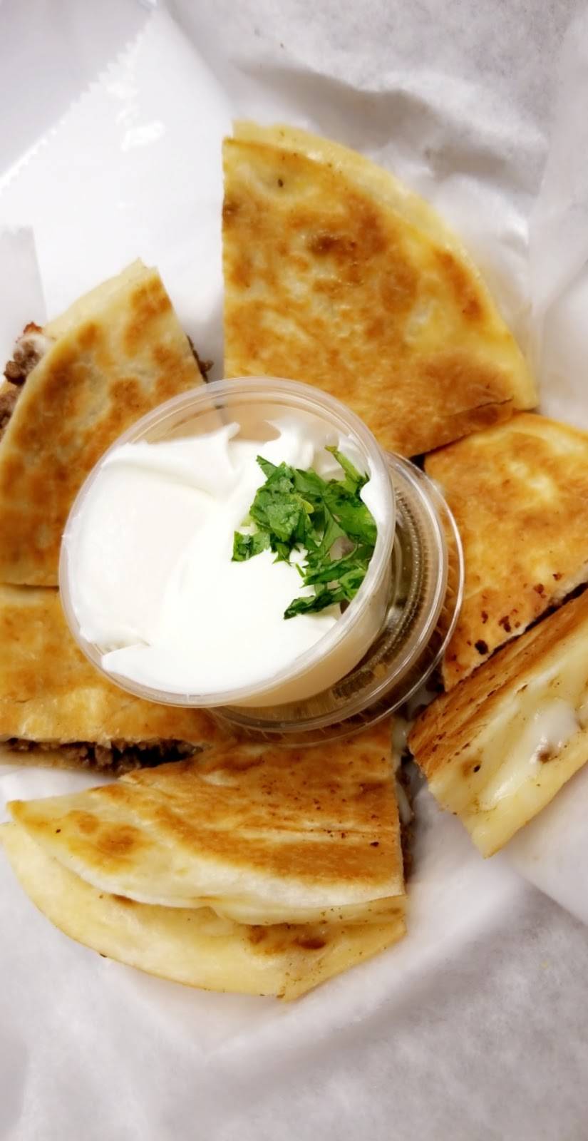 Big Sharks | restaurant | 7600 S Exchange Ave, Chicago, IL 60649, USA | 7735307625 OR +1 773-530-7625