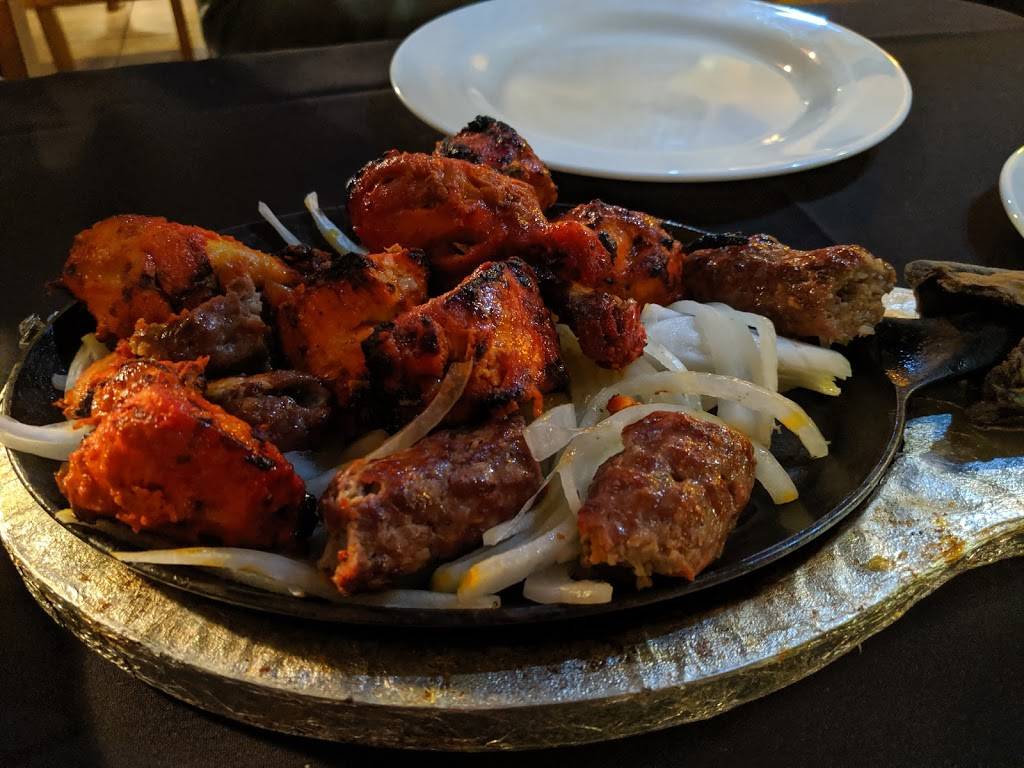 Tandoori House Indian and Pakistani Cuisine | restaurant | 229 E Main St, Visalia, CA 93291, USA | 5592031042 OR +1 559-203-1042