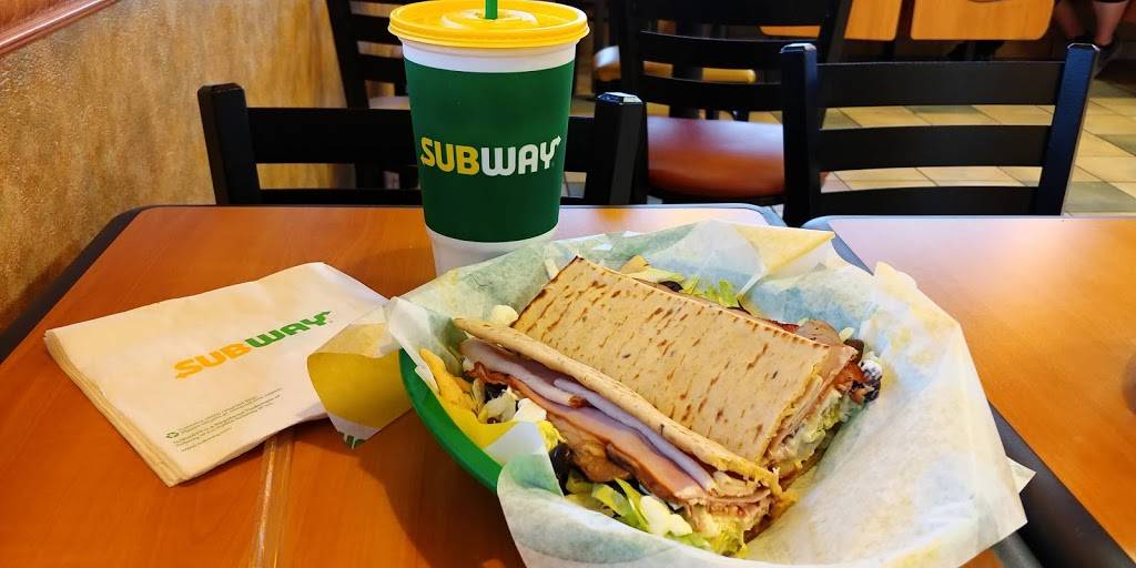 Subway | restaurant | 1704 S Main St, Lebanon, OR 97355, USA | 5412247806 OR +1 541-224-7806