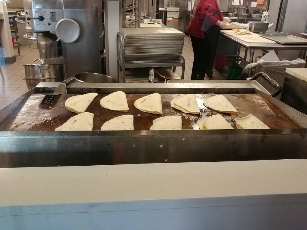 The Oaks Dining Center | restaurant | 705 Ridge St, Bowling Green, OH 43403, USA | 4193722771 OR +1 419-372-2771