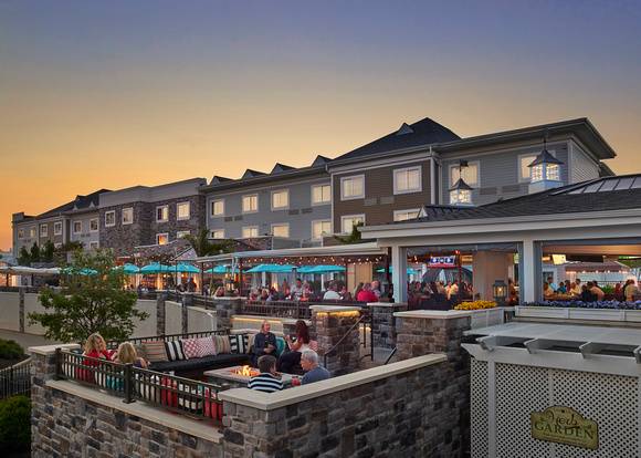 Tavola Restaurant + Bar | restaurant | 400 W Sproul Rd, Springfield, PA 19064, USA | 6105432100 OR +1 610-543-2100