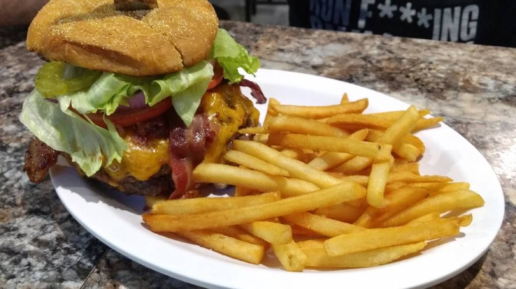 SWARM Sports Bar & Grille | restaurant | 108 E 1st St, Sumner, IA 50674, USA | 3193274145 OR +1 319-327-4145