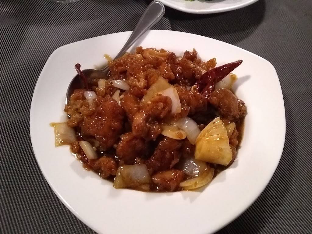 New Queen Restaurant | meal takeaway | 1 Hobin St, Stittsville, ON K2S 1A6, Canada | 6138366672 OR +1 613-836-6672