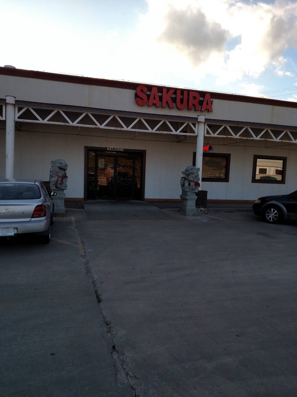 Sakura Japanese Steakhouse | restaurant | 2696 Harrison St, Batesville, AR 72501, USA | 8706121888 OR +1 870-612-1888