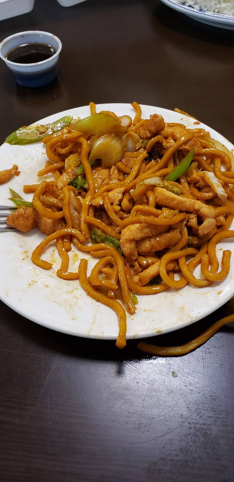 China Garden Restaurant | restaurant | 2111 N Roan St Suite 5, Johnson City, TN 37604, USA | 4232834899 OR +1 423-283-4899